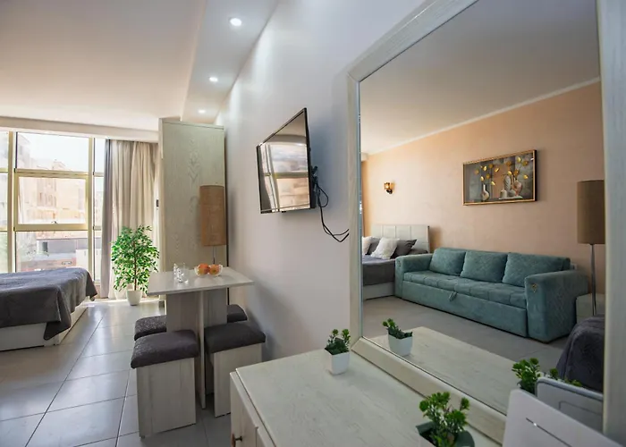 Elegant With Private Access At Scandic * Gurdaka