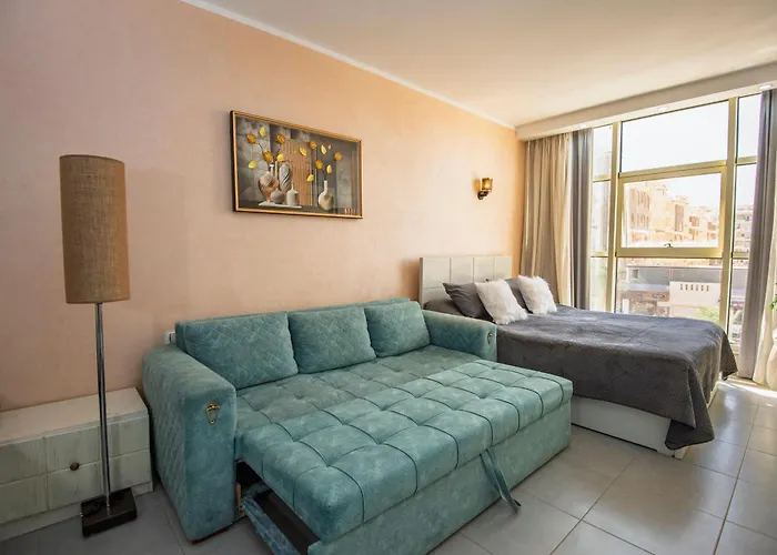 Elegant With Private Access At Scandic Apartman *