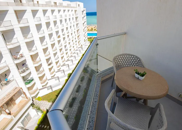 Apartman Elegant With Private Access At Scandic