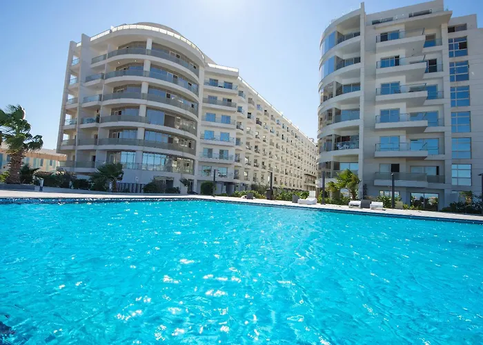 Apartman Elegant With Private Access At Scandic